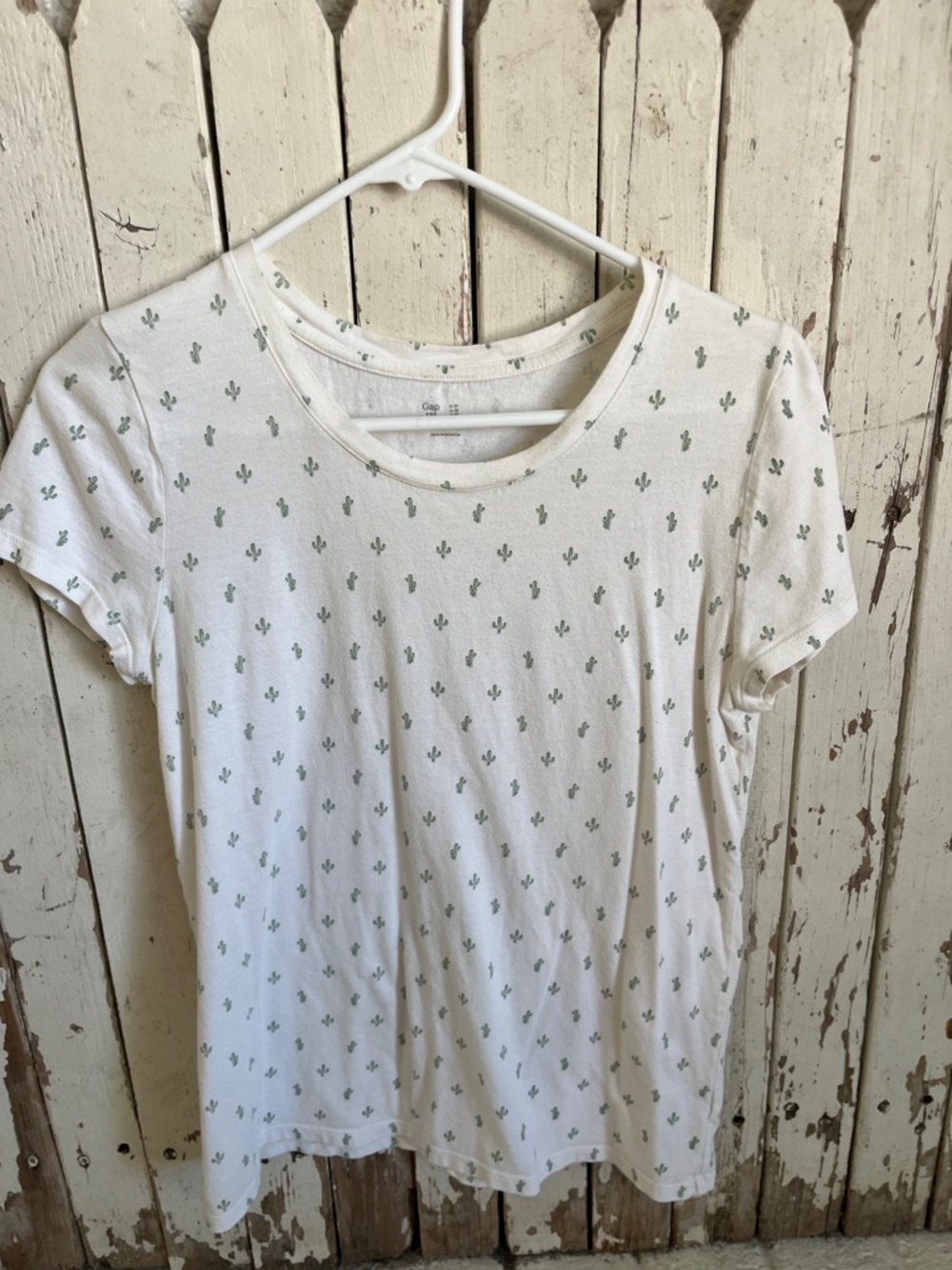 GAP White Short Sleeve Tee with Small Green Cactus Print